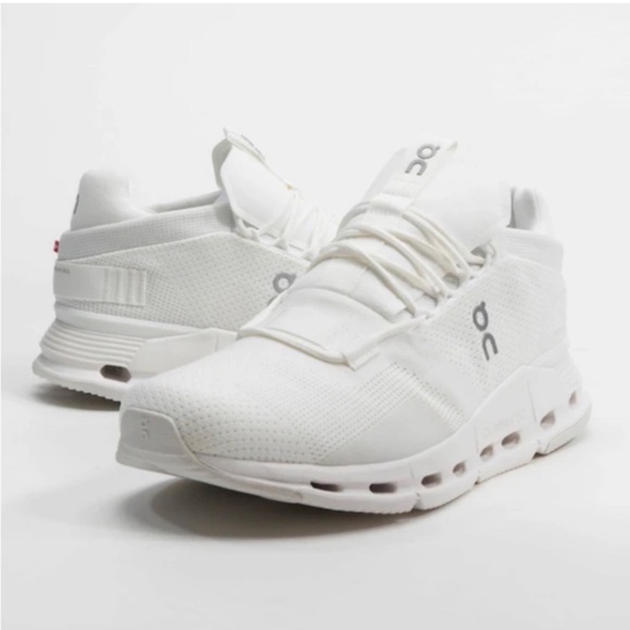 On Cloudnova Running Shoes White - Picture 4 of 11